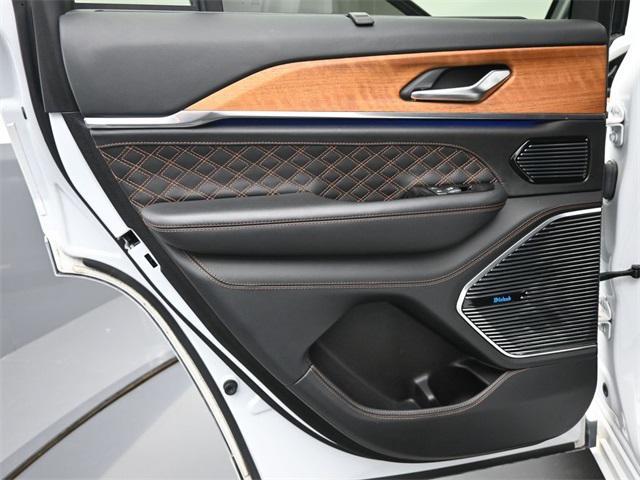 used 2023 Jeep Grand Cherokee car, priced at $34,114