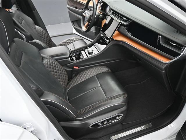 used 2023 Jeep Grand Cherokee car, priced at $34,114