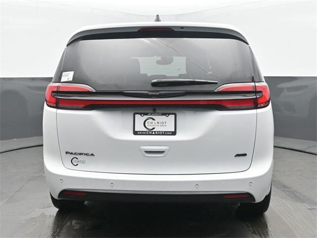 new 2026 Chrysler Pacifica car, priced at $48,912