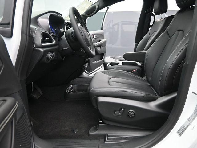 new 2026 Chrysler Pacifica car, priced at $48,412