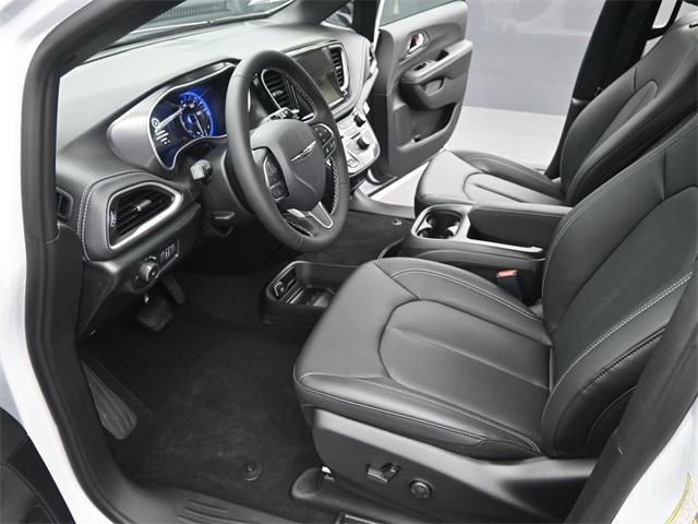 new 2026 Chrysler Pacifica car, priced at $48,912