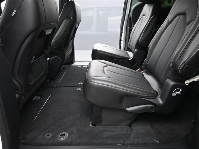 new 2026 Chrysler Pacifica car, priced at $48,912