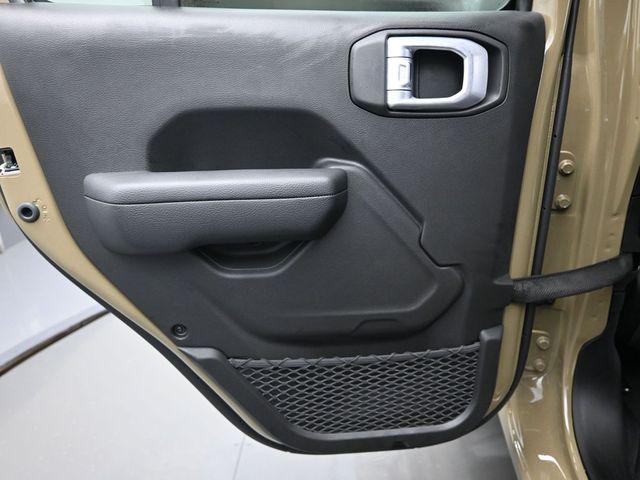 new 2025 Jeep Wrangler car, priced at $48,686