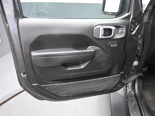 used 2021 Jeep Gladiator car, priced at $25,994