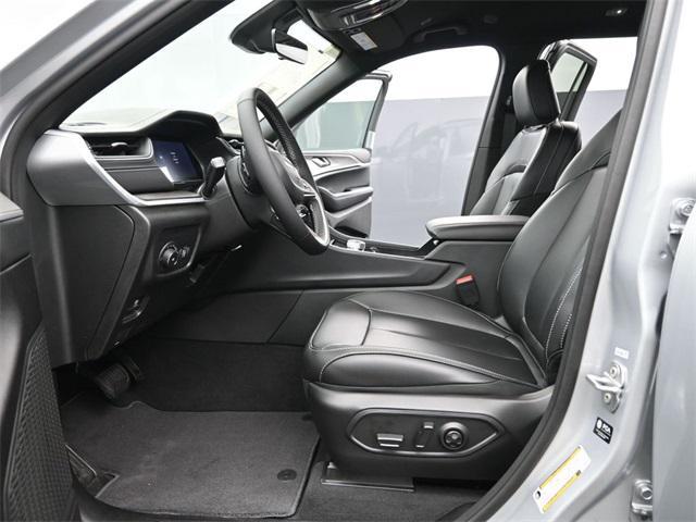 new 2025 Jeep Grand Cherokee L car, priced at $50,220