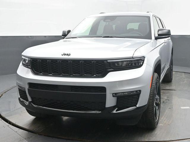 new 2025 Jeep Grand Cherokee L car, priced at $48,220