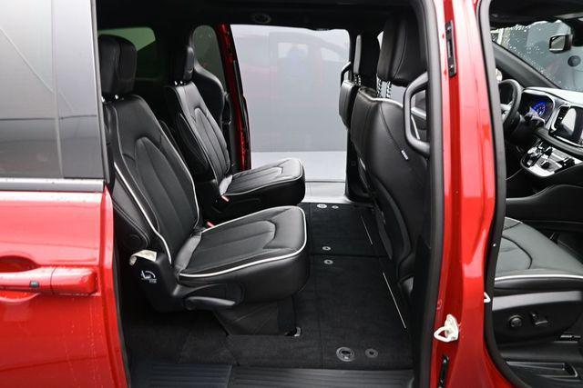 new 2026 Chrysler Pacifica car, priced at $53,735