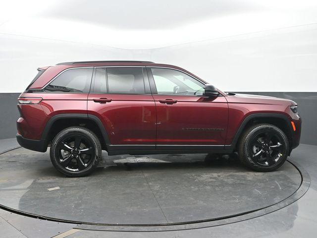 new 2026 Jeep Grand Cherokee car, priced at $47,985