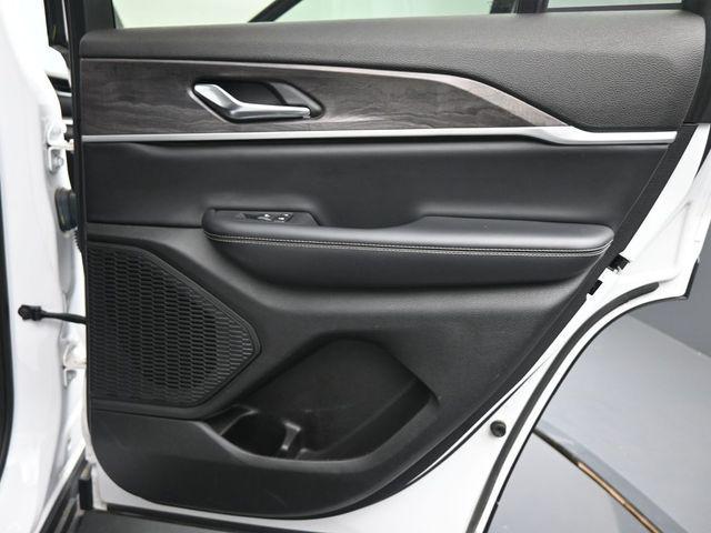 used 2023 Jeep Grand Cherokee car, priced at $25,494