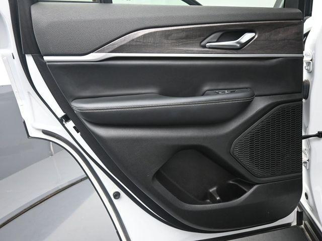 used 2023 Jeep Grand Cherokee car, priced at $25,494