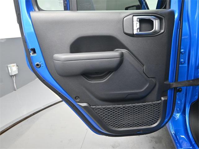 new 2025 Jeep Gladiator car, priced at $48,163