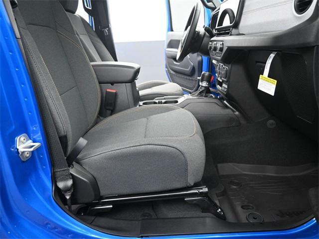 new 2025 Jeep Gladiator car, priced at $48,163