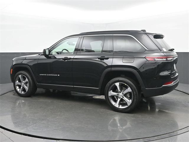 new 2026 Jeep Grand Cherokee car, priced at $47,985