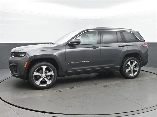 new 2026 Jeep Grand Cherokee car, priced at $48,525