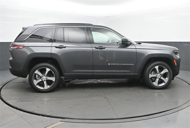 new 2026 Jeep Grand Cherokee car, priced at $48,525