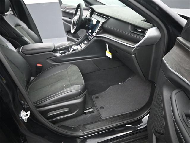 new 2026 Jeep Grand Cherokee car, priced at $48,525