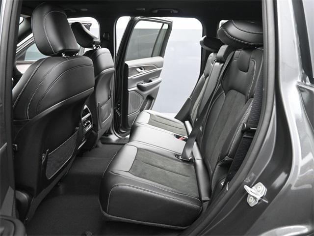 new 2026 Jeep Grand Cherokee car, priced at $48,525