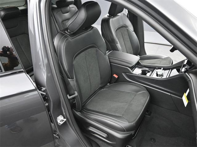 new 2026 Jeep Grand Cherokee car, priced at $48,525