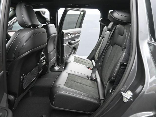 new 2026 Jeep Grand Cherokee car, priced at $48,525