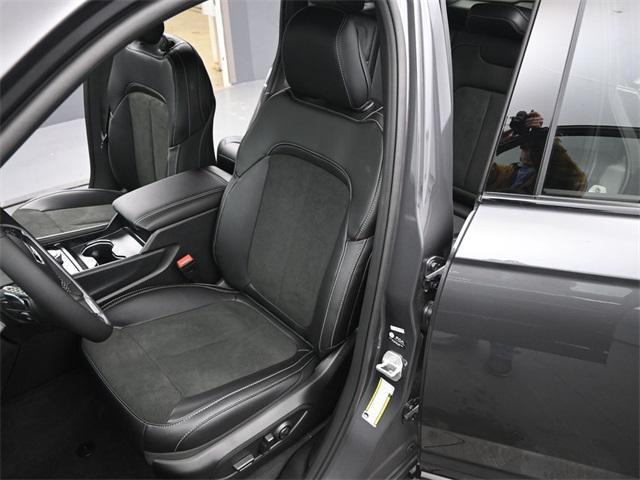 new 2026 Jeep Grand Cherokee car, priced at $48,525