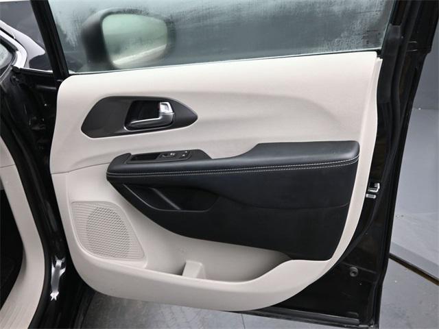 used 2023 Chrysler Pacifica car, priced at $26,102