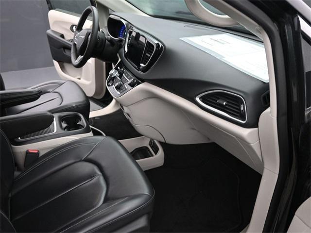 used 2023 Chrysler Pacifica car, priced at $26,102