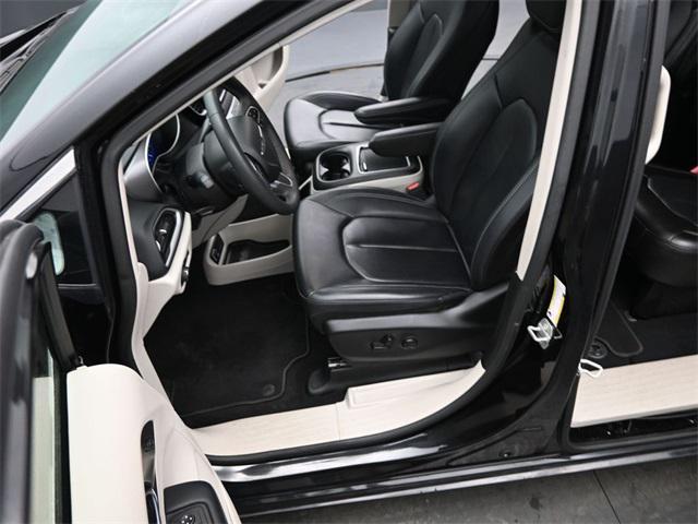 used 2023 Chrysler Pacifica car, priced at $26,102