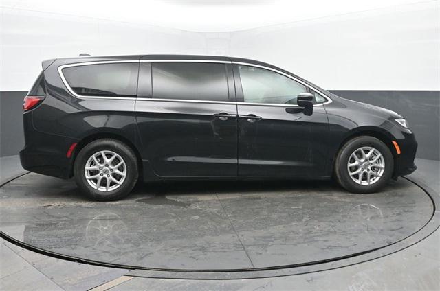 used 2023 Chrysler Pacifica car, priced at $26,102