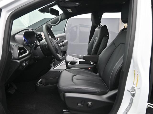 new 2026 Chrysler Pacifica car, priced at $43,993