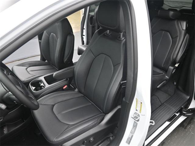 new 2026 Chrysler Pacifica car, priced at $43,993