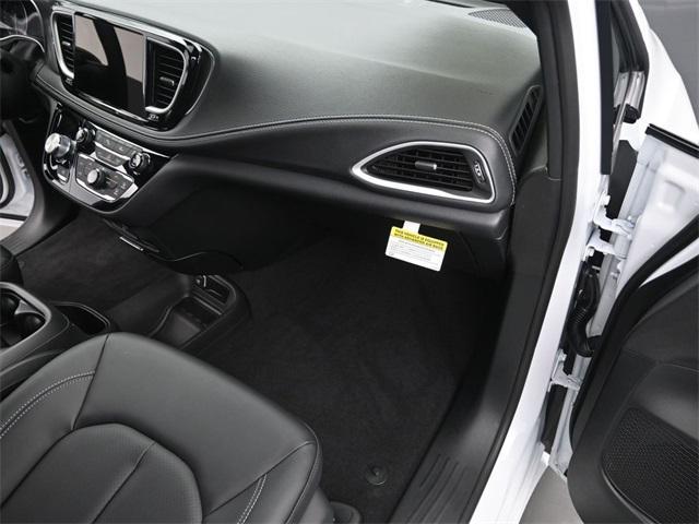 new 2026 Chrysler Pacifica car, priced at $43,993