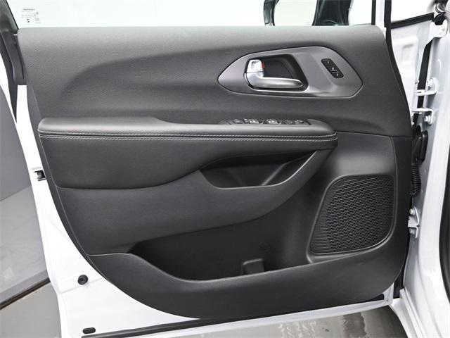 new 2026 Chrysler Pacifica car, priced at $43,993