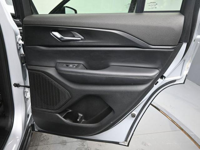used 2025 Jeep Grand Cherokee car, priced at $33,991