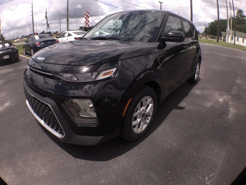 used 2022 Kia Soul car, priced at $13,995