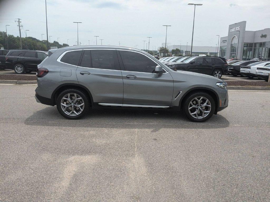 BMW X3 view 6