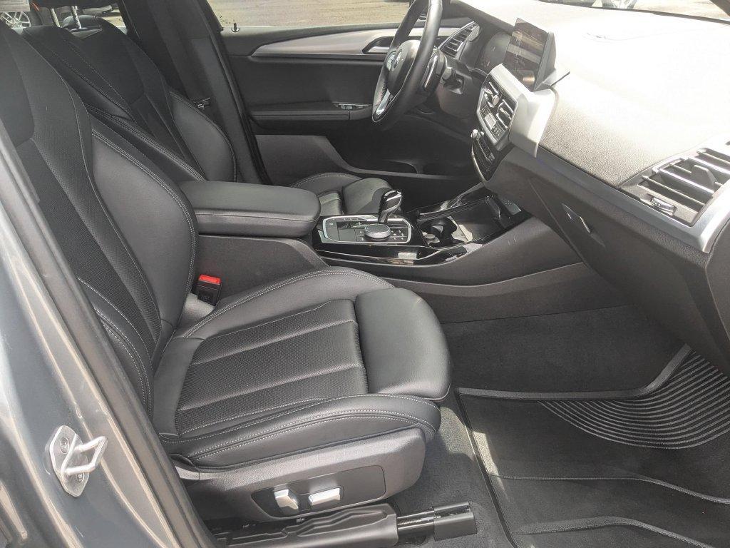 BMW X3 view 30