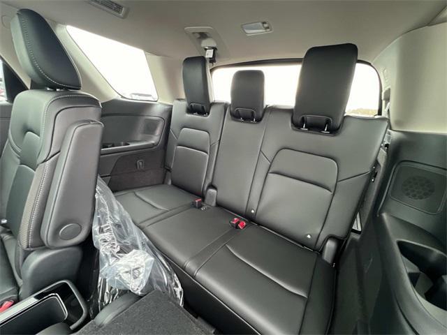 new 2025 Nissan Pathfinder car, priced at $51,305