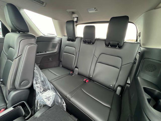 new 2025 Nissan Pathfinder car, priced at $48,867