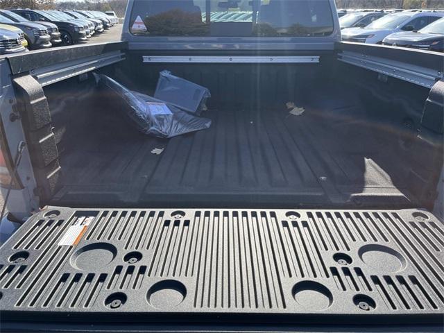 new 2026 Nissan Frontier car