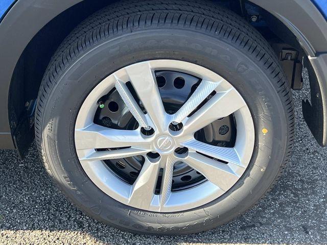 new 2025 Nissan Kicks Play car, priced at $21,540