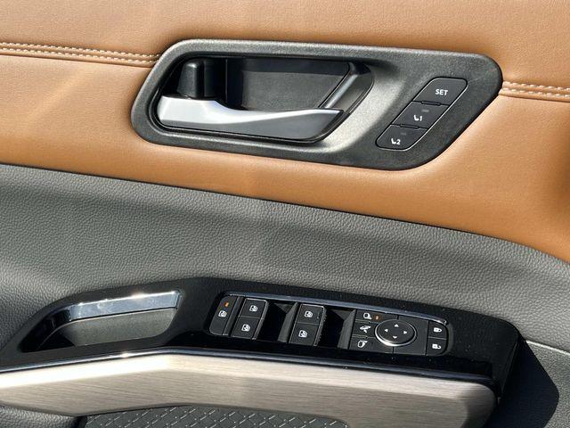 new 2025 Nissan Pathfinder car, priced at $48,530