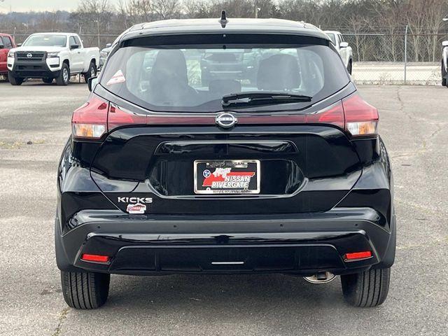 new 2025 Nissan Kicks Play car, priced at $21,540