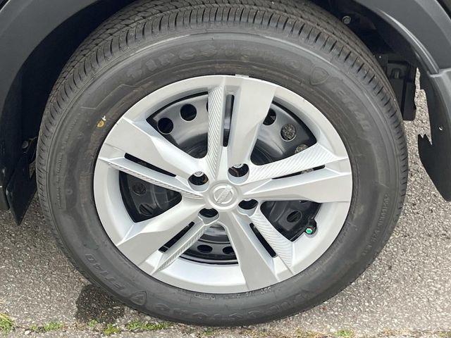 new 2025 Nissan Kicks Play car, priced at $21,540