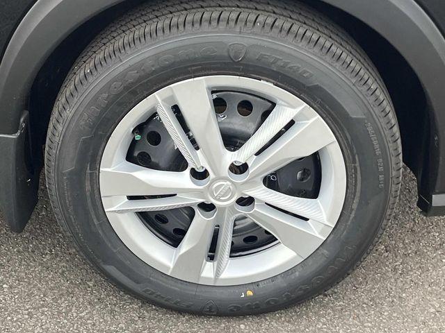 new 2025 Nissan Kicks Play car, priced at $21,540