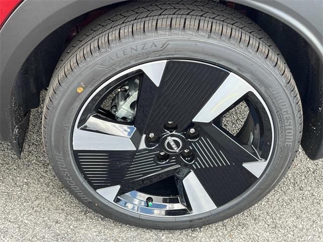 new 2025 Nissan Kicks car, priced at $30,012