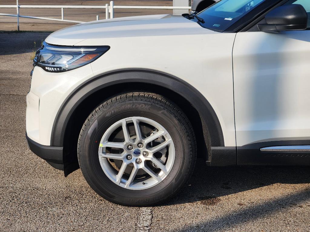 new 2025 Ford Explorer car, priced at $38,503