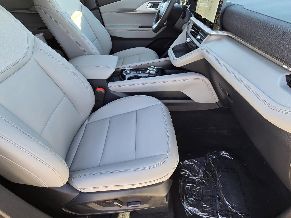 new 2026 Ford Explorer car, priced at $39,723