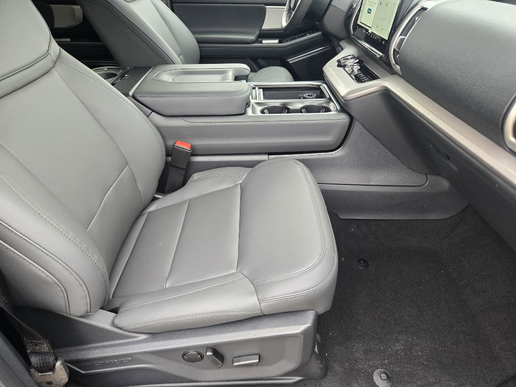 new 2026 Ford Expedition car, priced at $67,163