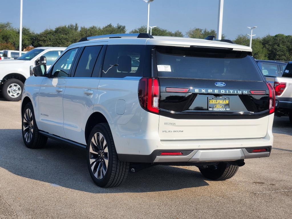 new 2025 Ford Expedition car, priced at $76,701