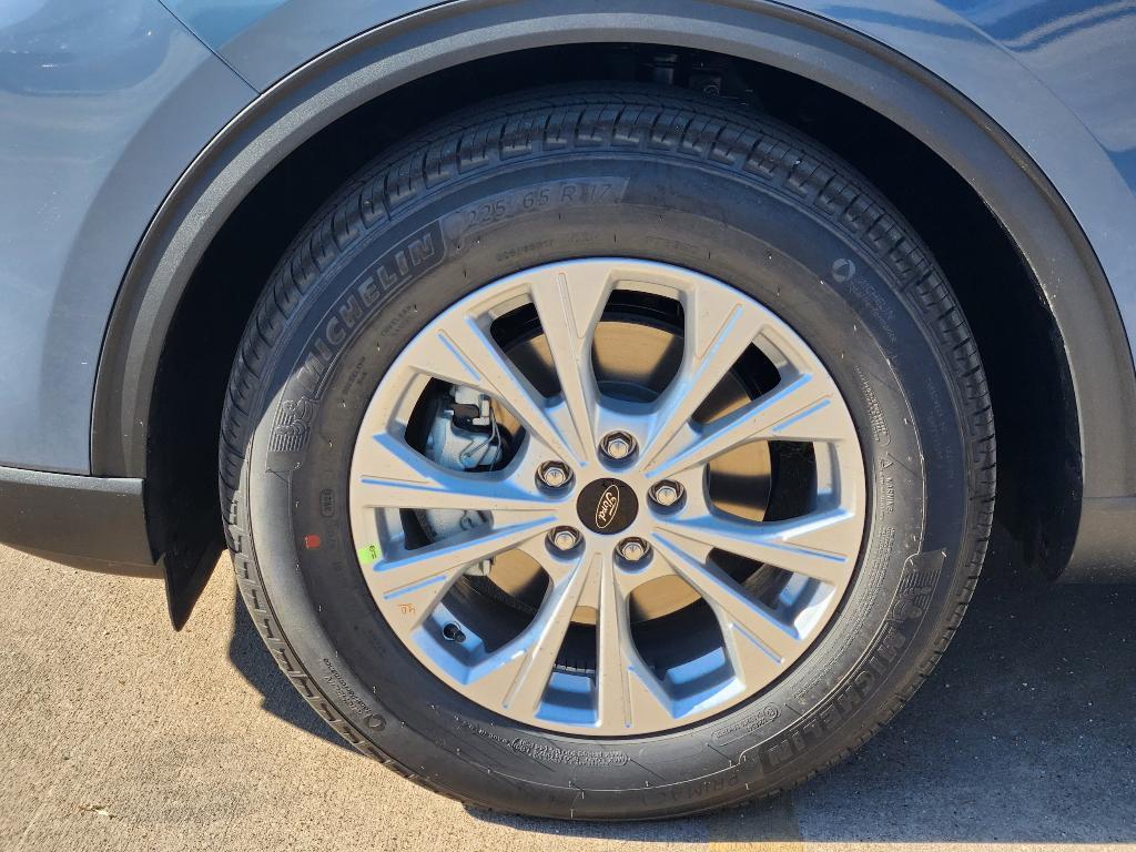 new 2026 Ford Escape car, priced at $32,452